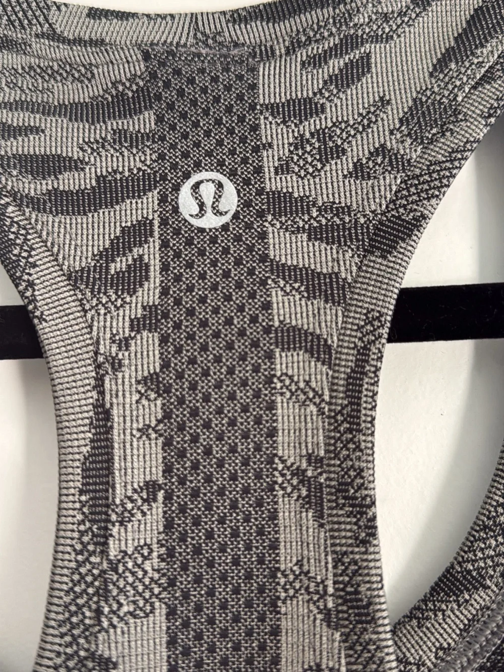 lululemon Size 4 Swiftly Tech Racerback Tank 2.0 Race/Waist Length